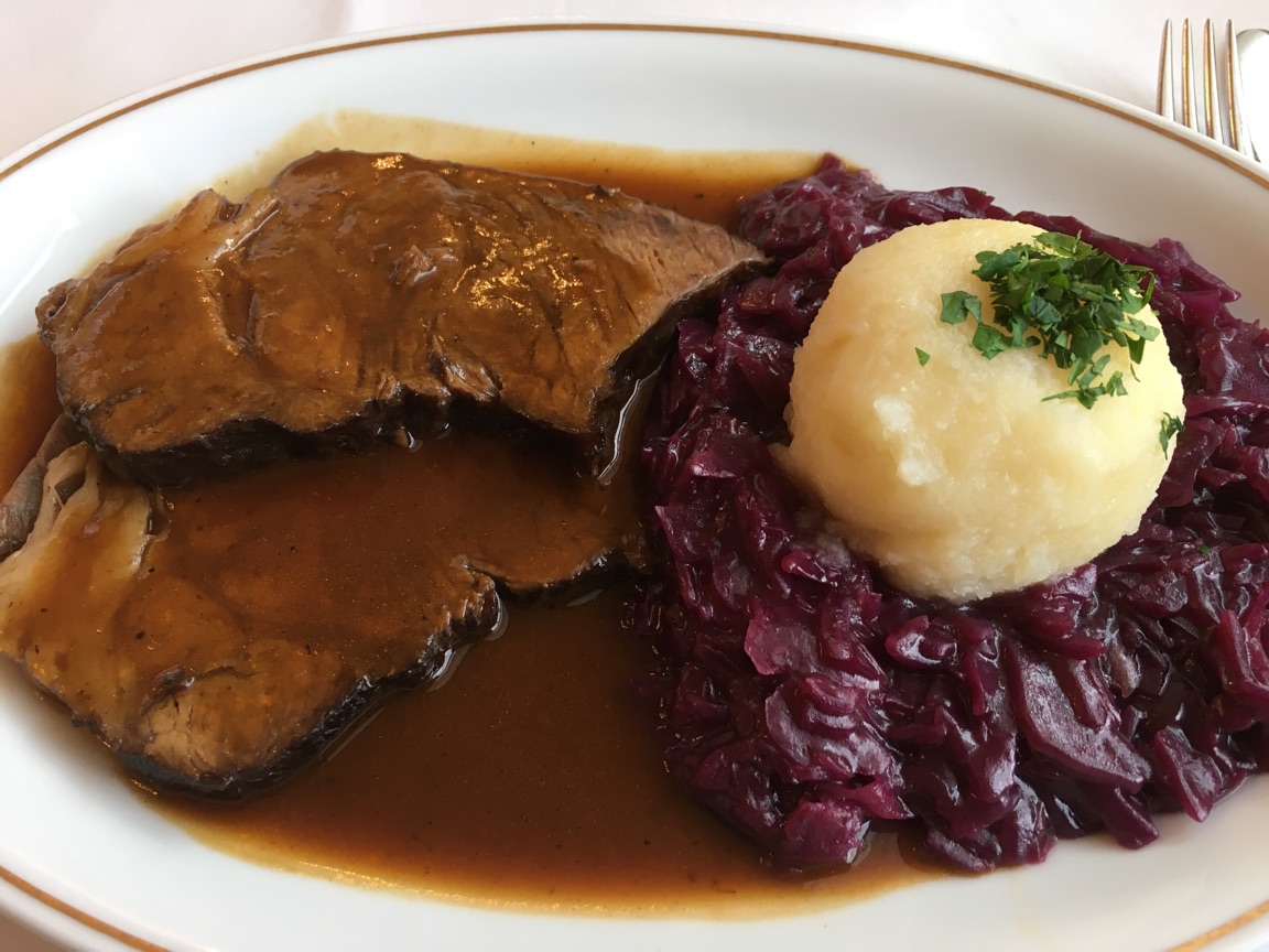 Rindsbraten Burgunder Art, Menü Variation von K&S Catering